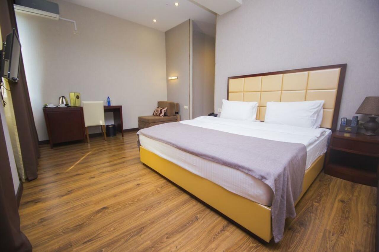 Hotel Orion Old Town Tbilisi Ngoại thất bức ảnh