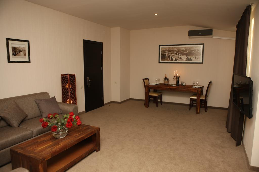 Hotel Orion Old Town Tbilisi Ngoại thất bức ảnh
