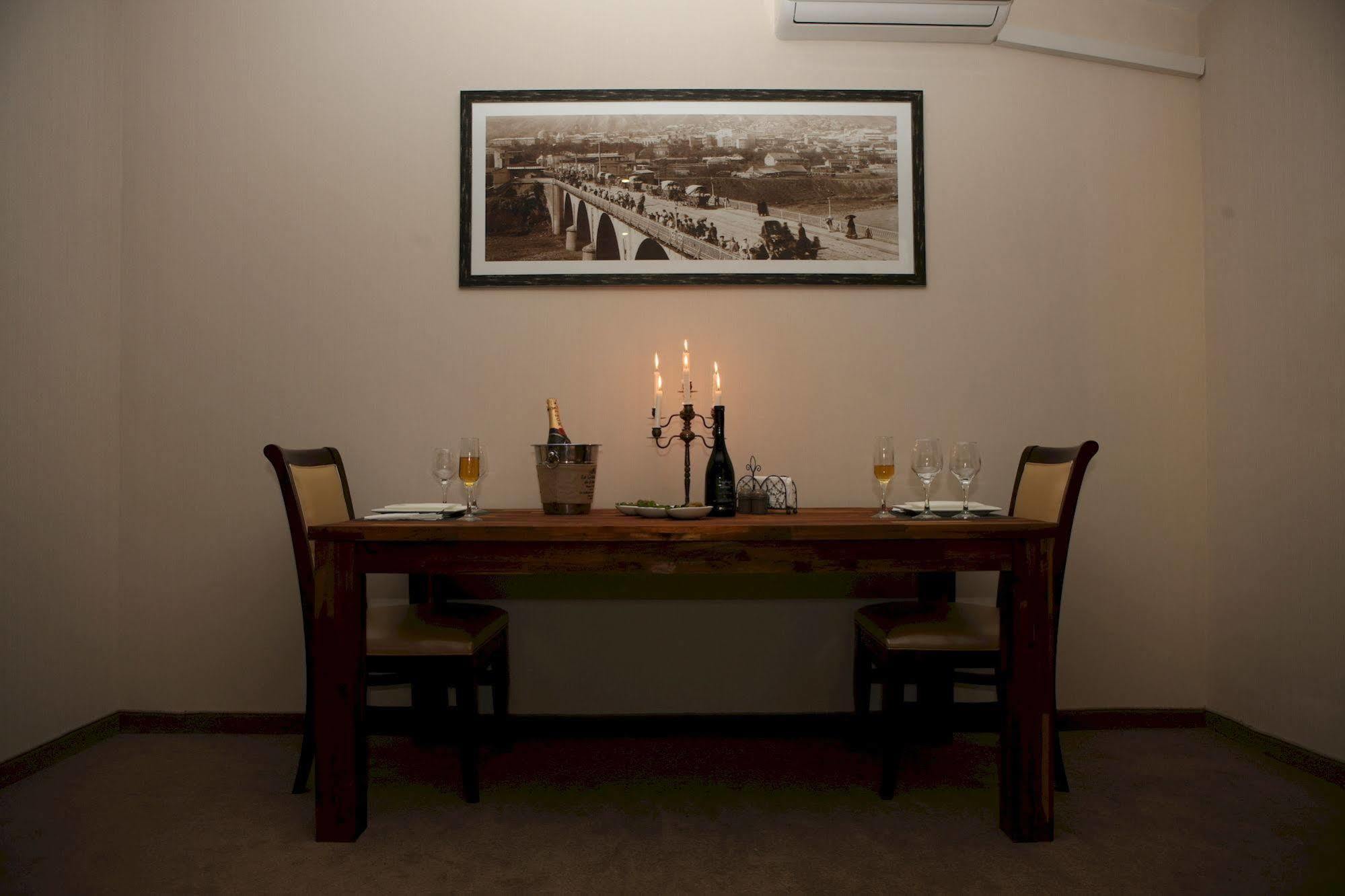 Hotel Orion Old Town Tbilisi Ngoại thất bức ảnh