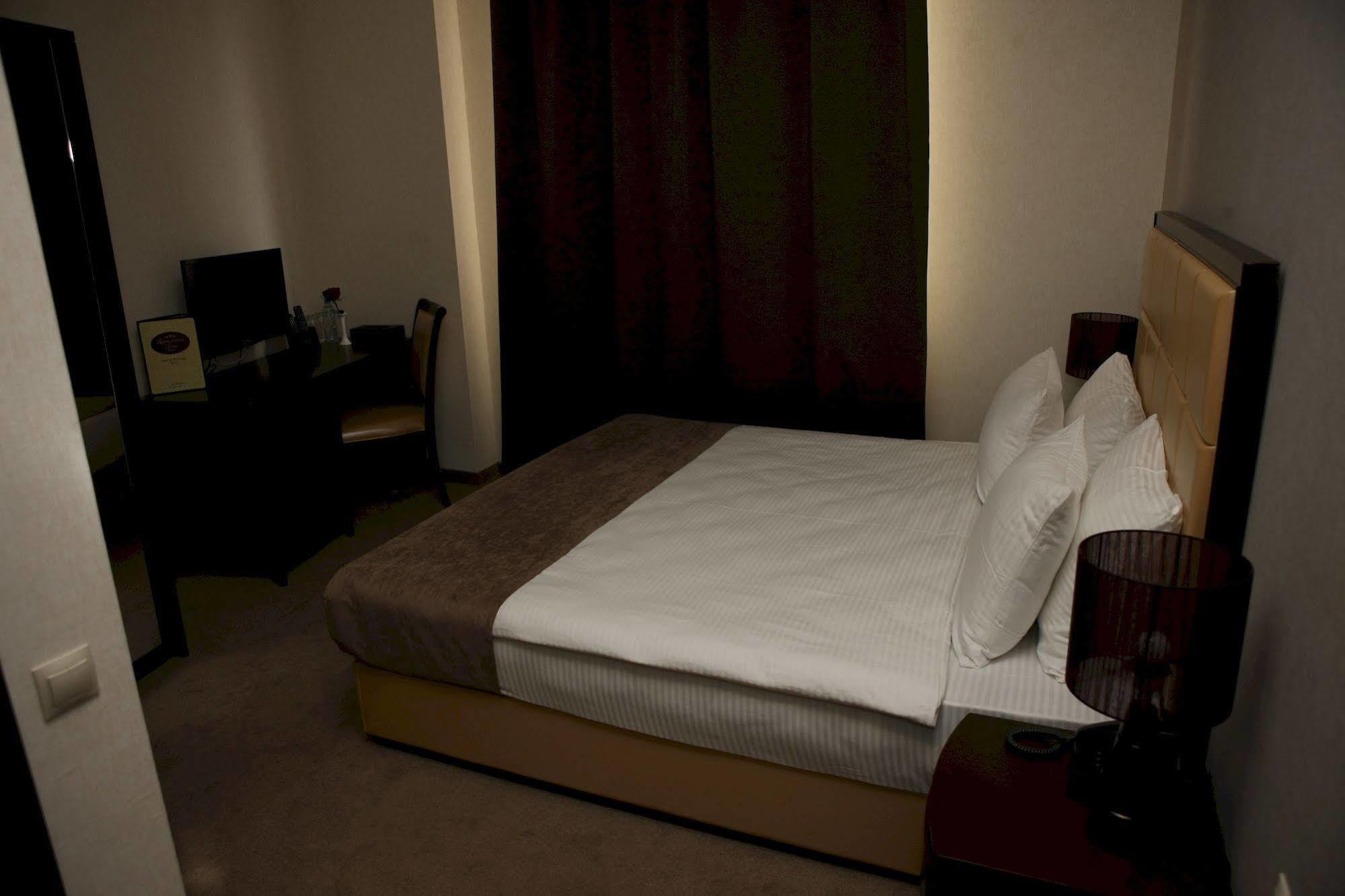 Hotel Orion Old Town Tbilisi Ngoại thất bức ảnh