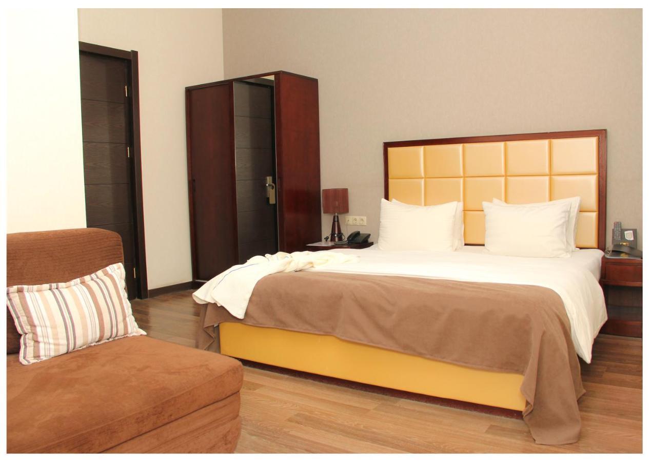 Hotel Orion Old Town Tbilisi Ngoại thất bức ảnh