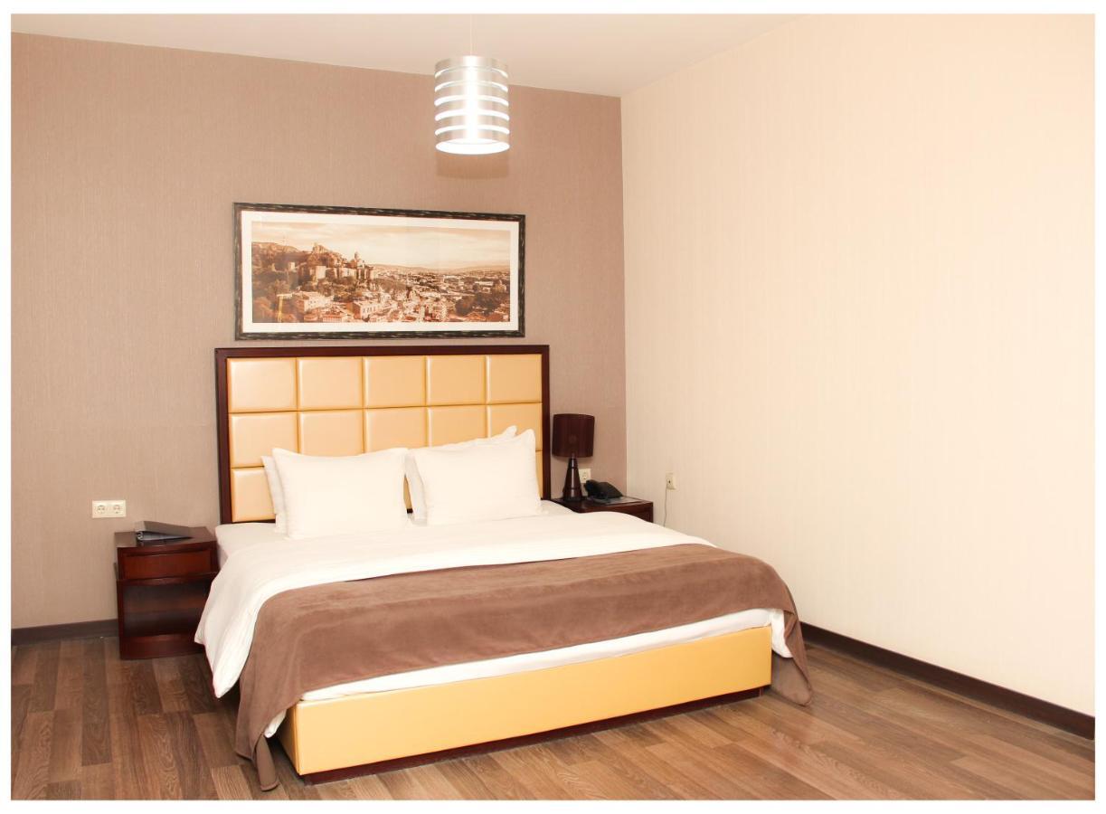 Hotel Orion Old Town Tbilisi Ngoại thất bức ảnh